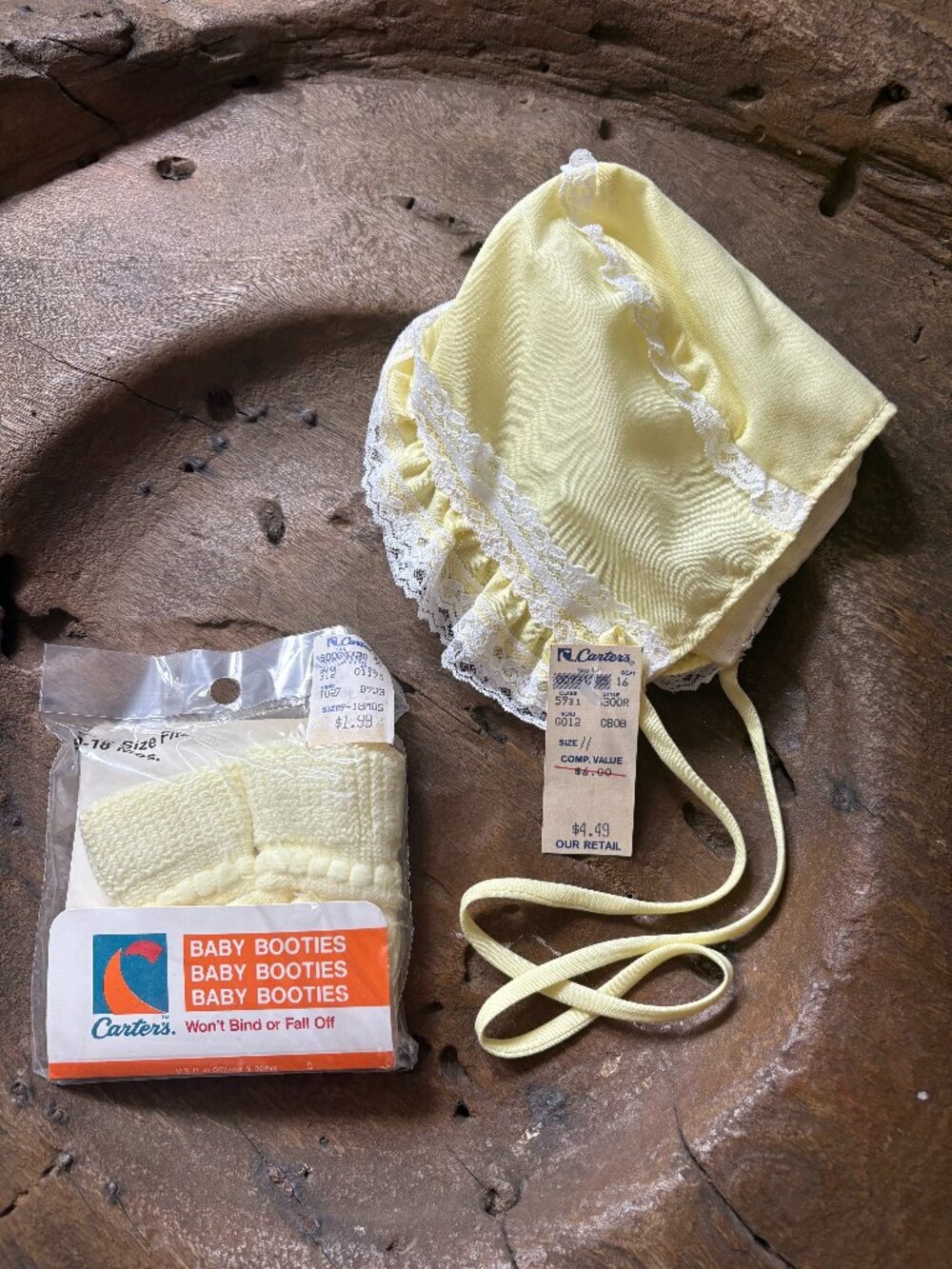 Vintage Carter's baby girl bonnet booties butter yellow size 9–18 months retro